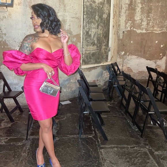 Hot Pink Puff Sleeve Maxi Dress (BrandName) - SHORTENED! - Picture 5 of 5